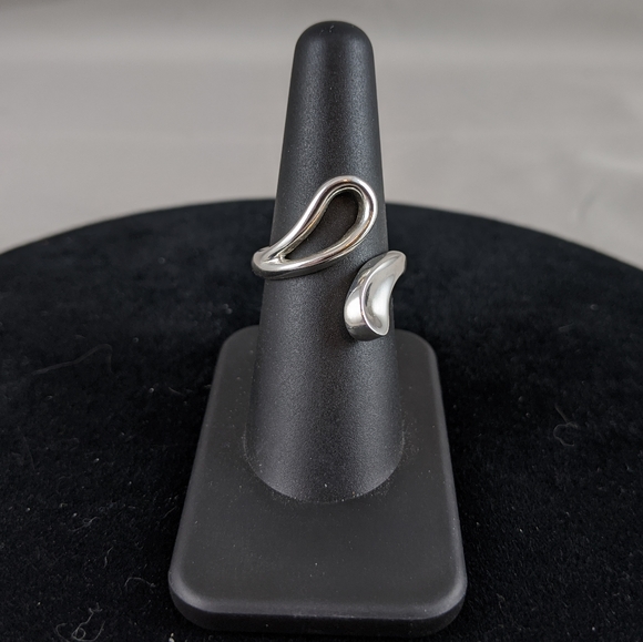 MCM Designer Sterling Silver Minimalist Ring SZ7.5 - Picture 2 of 8